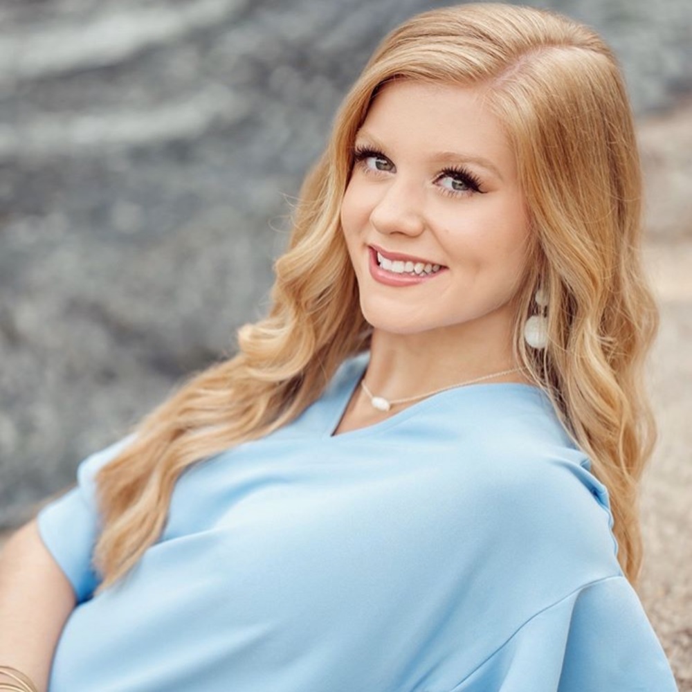 Meet your posher, Haley!